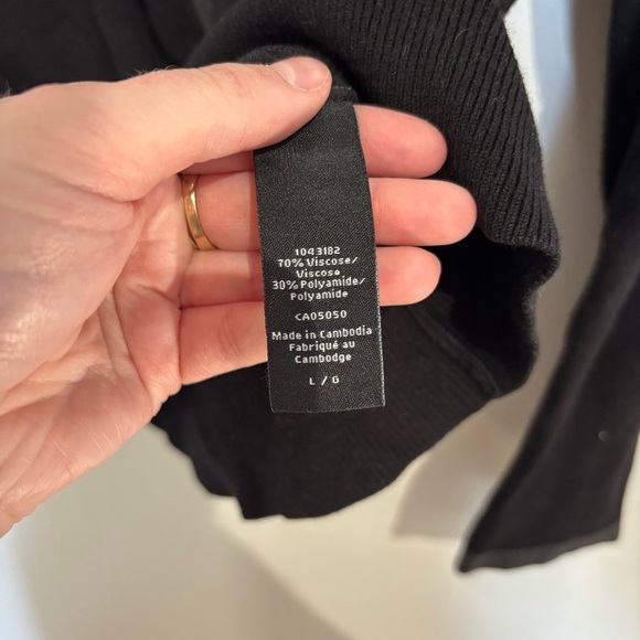 🎉4/30$🎉 Jacob Black Cardigan Sweater PTP 20in🖤 - Picture 3 of 4